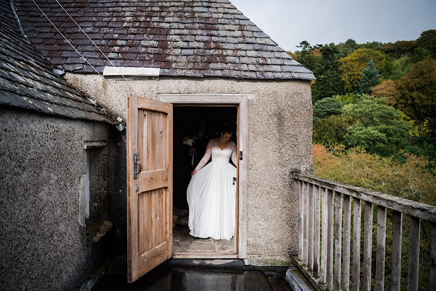 wedding photography neidpath castle scotland