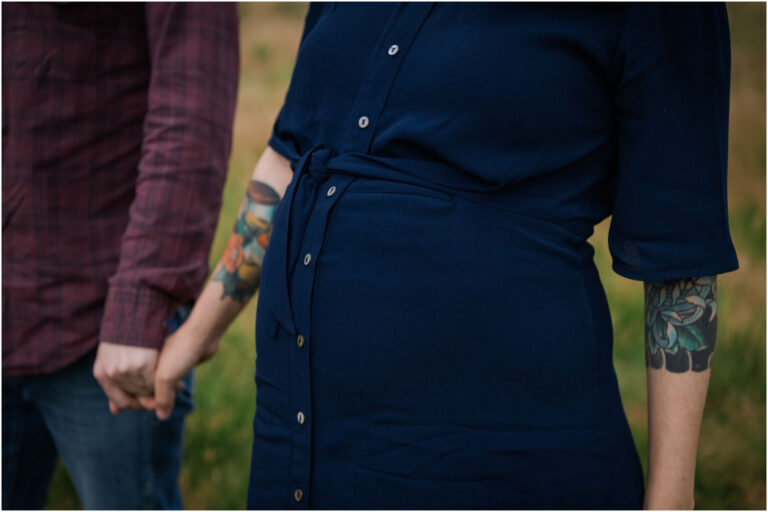 Phillip & Bel – Maternity session at Vogrie Country Park